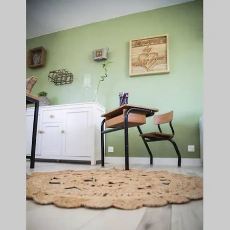 Tres Jolie Maison A Cote De La Villa