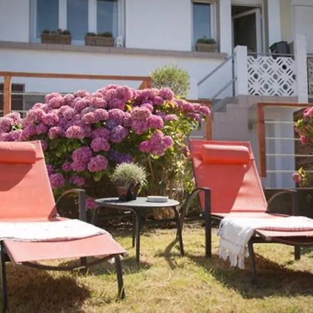 Tres Jolie Maison A Cote De La Villa *